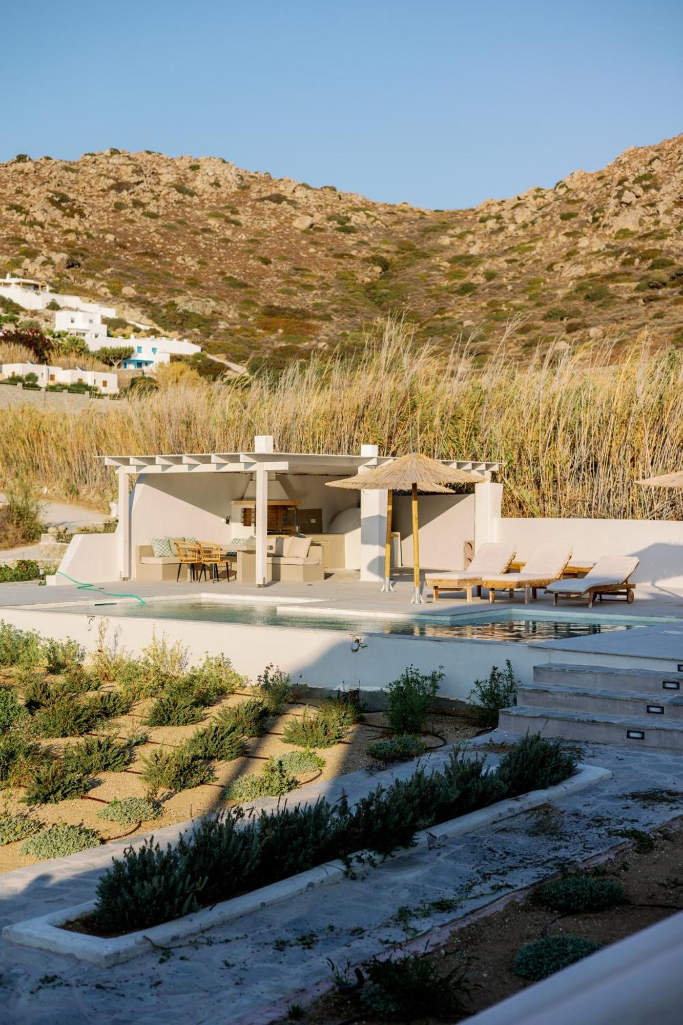 Villa Finest -Seaside Villa With Private Swimming Pool- 미크리 비글라 외부 사진